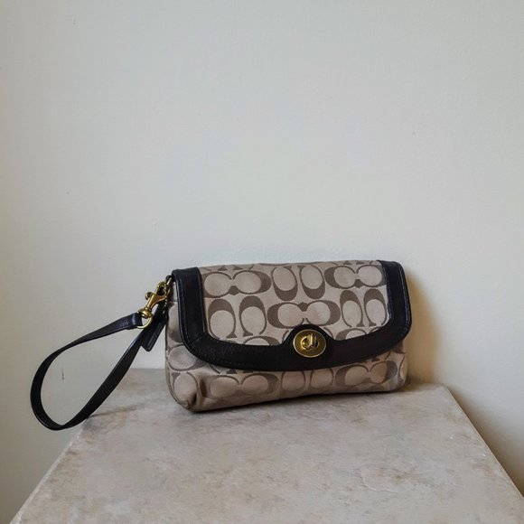 Coach Wristlet Wallet - Picture 4 of 7